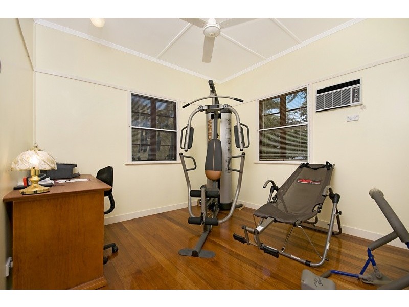 9 George Street, Earlville QLD 4870