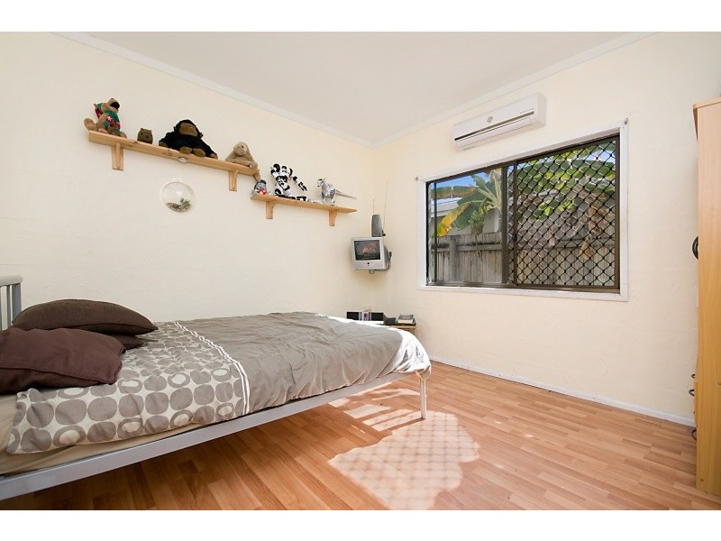 22 Baines Street, Clifton Beach QLD 4879