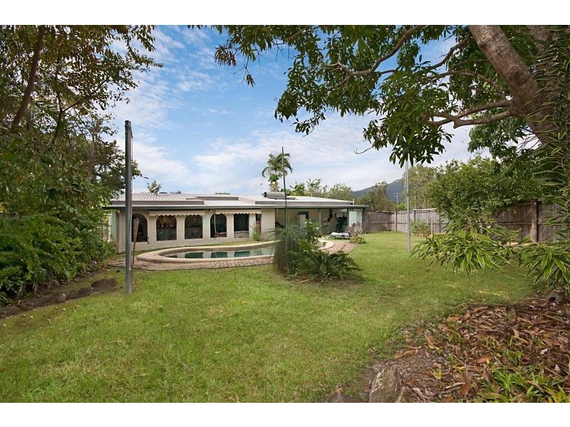 22 Baines Street, Clifton Beach QLD 4879