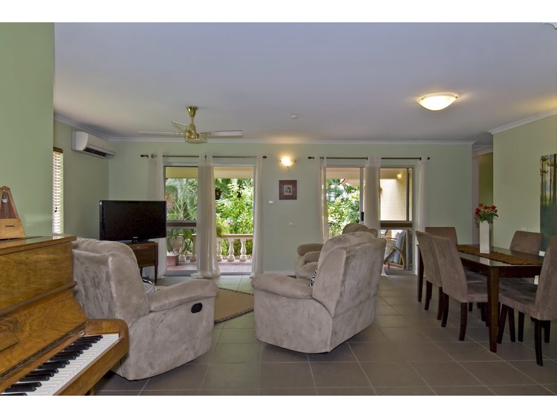 12 Marcia Close, Smithfield QLD 4878