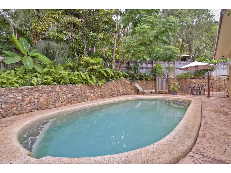 12 Marcia Close, Smithfield QLD 4878