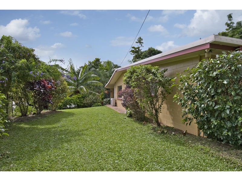 12 Marcia Close, Smithfield QLD 4878