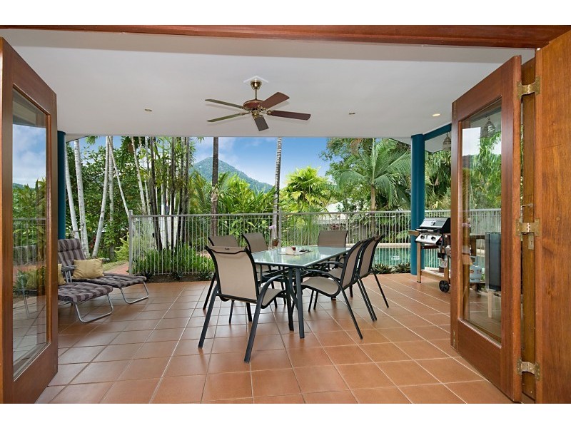 43 Michaelangelo Drive, Redlynch QLD 4870