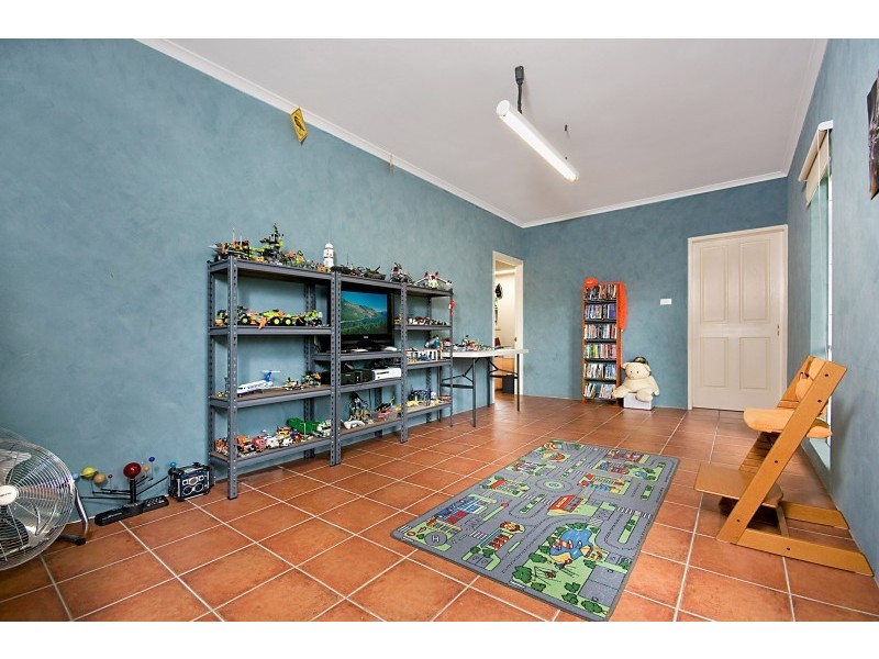 43 Michaelangelo Drive, Redlynch QLD 4870