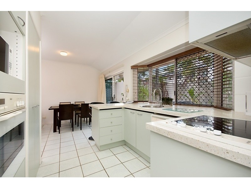 3/67-71 Digger Street, Cairns North QLD 4870