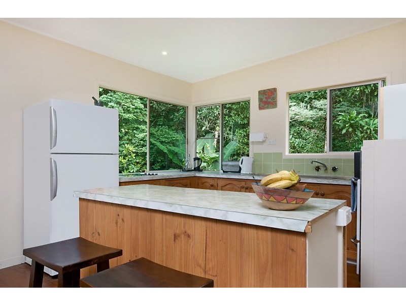 39 Valmadre Street, Caravonica QLD 4878