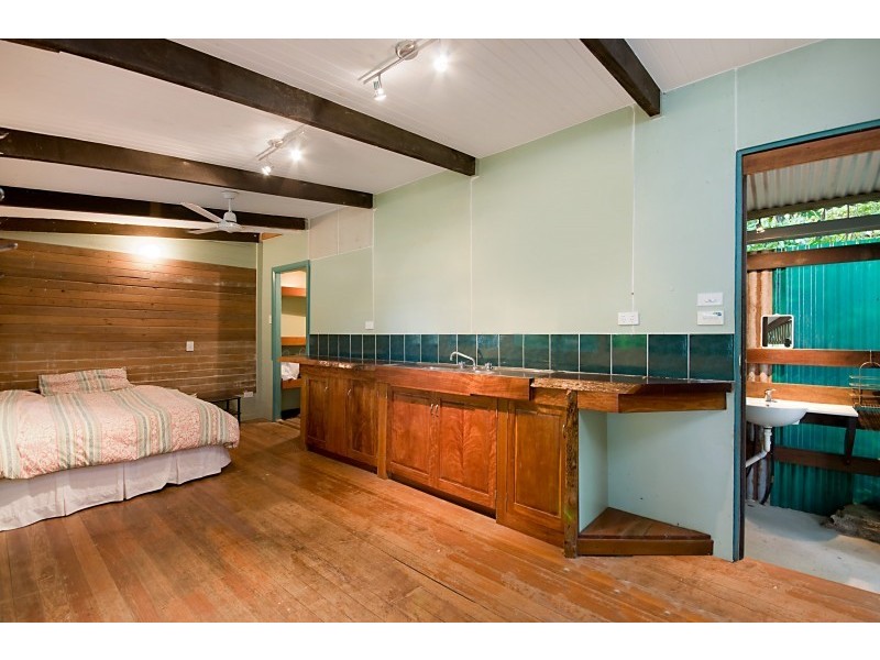 39 Valmadre Street, Caravonica QLD 4878