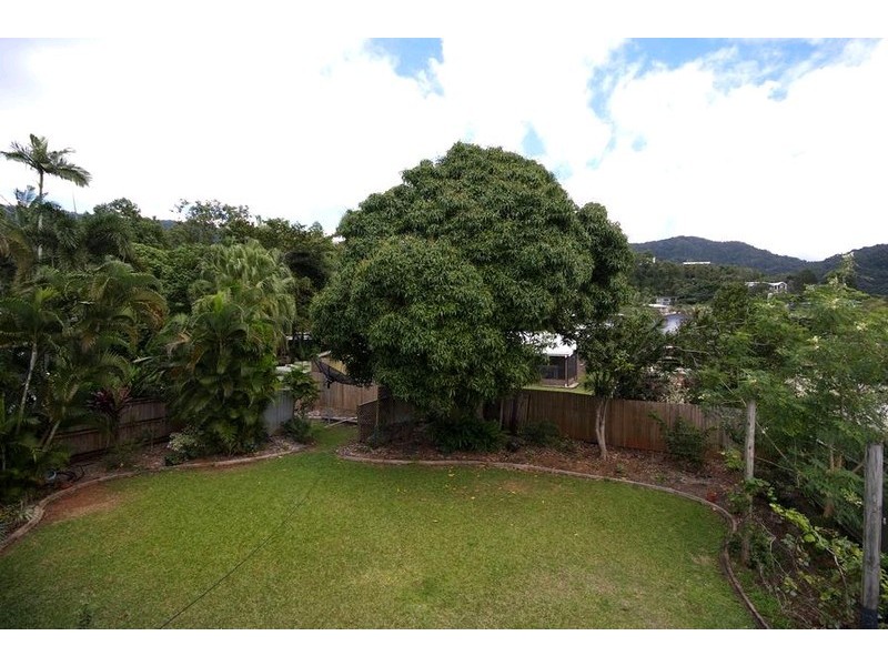 5 Alkoo Close, Bayview Heights QLD 4868