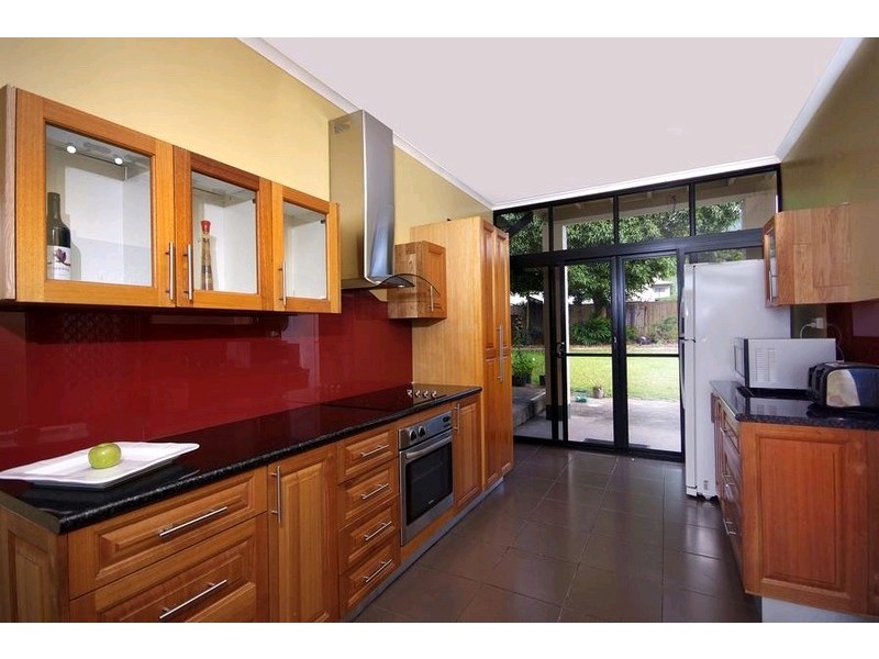 5 Alkoo Close, Bayview Heights QLD 4868