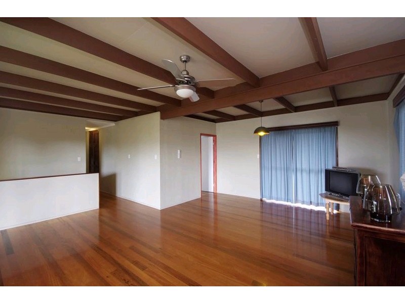 5 Alkoo Close, Bayview Heights QLD 4868