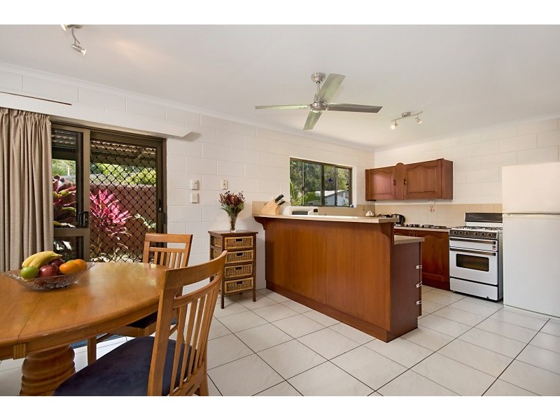 15 Carmel Close, Woree QLD 4868