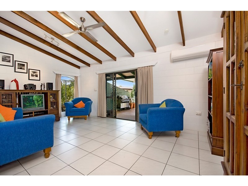 15 Carmel Close, Woree QLD 4868