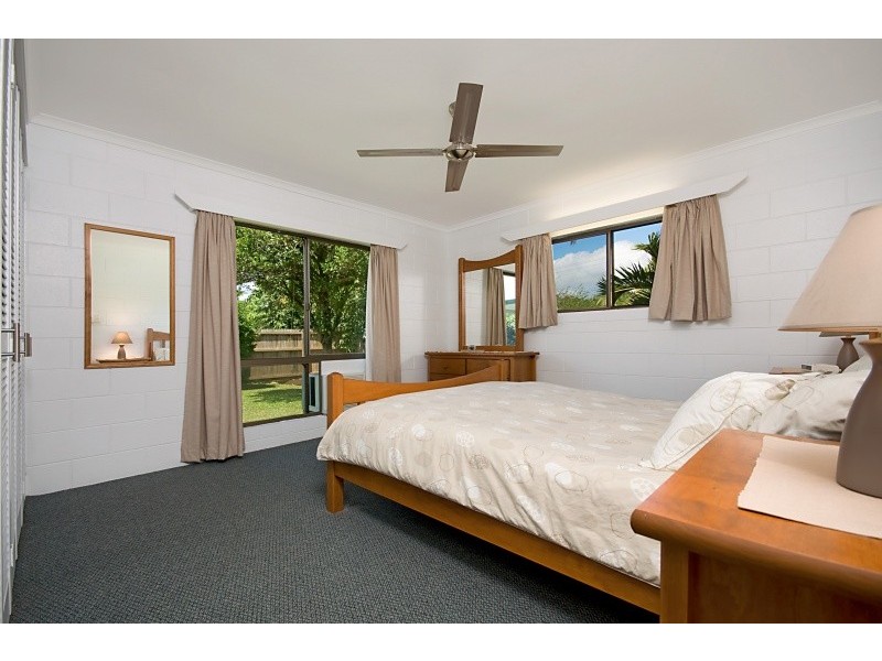 15 Carmel Close, Woree QLD 4868