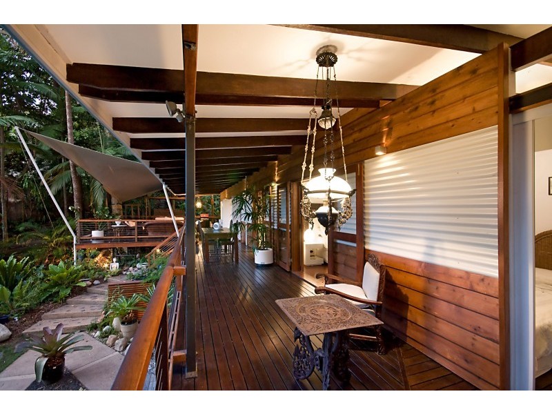 2 Justine Close, Trinity Beach QLD 4879