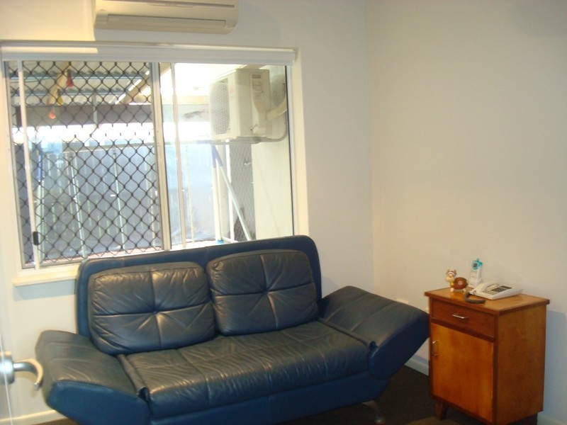 8 Aniston Street, White Rock QLD 4868