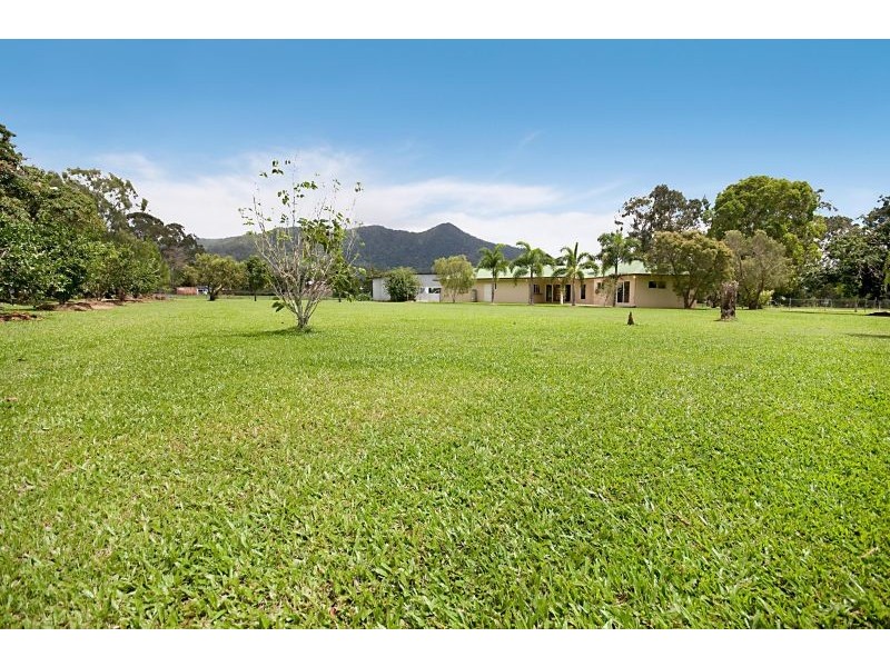 30 Fretwell Road, White Rock QLD 4868