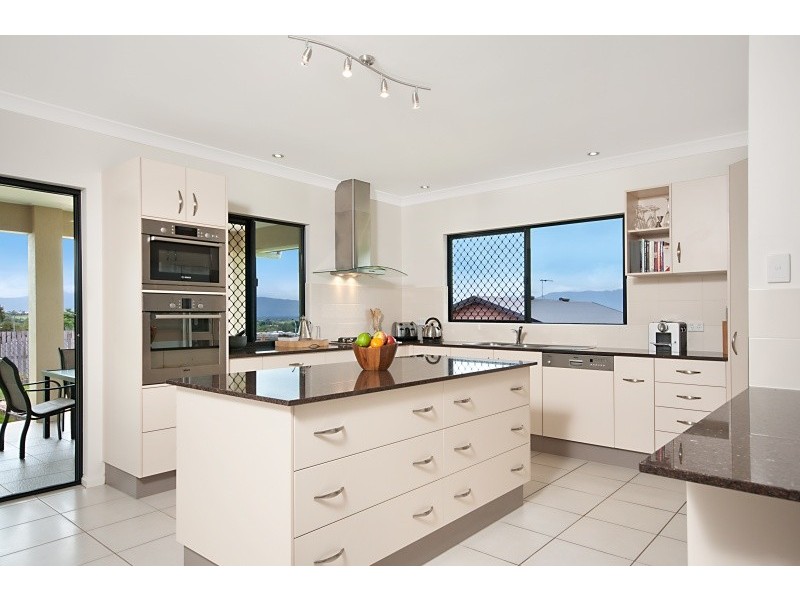 10 Cheyne Close, Bentley Park QLD 4869