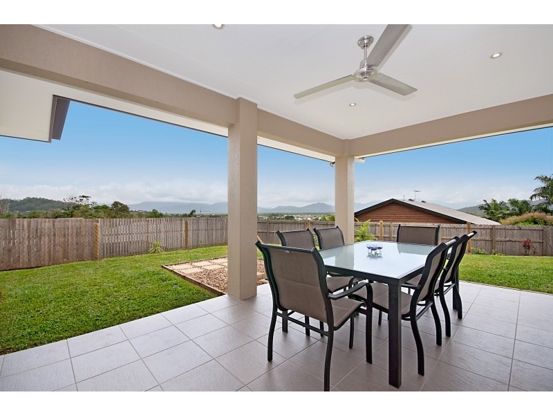 10 Cheyne Close, Bentley Park QLD 4869