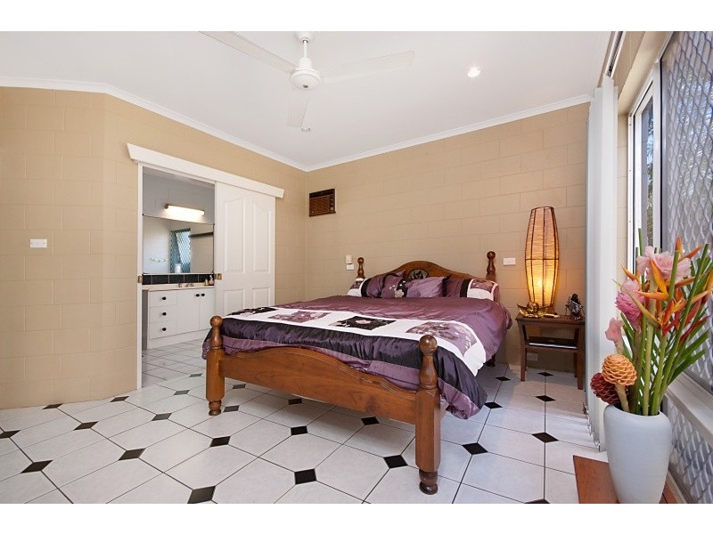 54 Cheviot Street, Smithfield QLD 4878