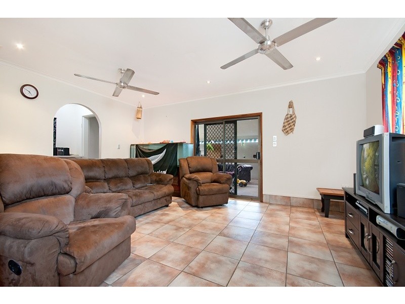 30 Mintaro Crescent, Woree QLD 4868