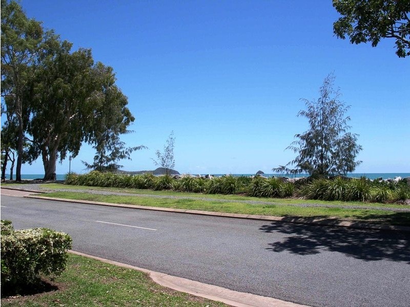 47 Arlington Esplanade, Clifton Beach QLD 4879