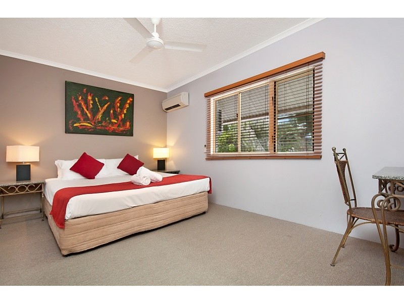 34/129 Oleander Street, Holloways Beach QLD 4878