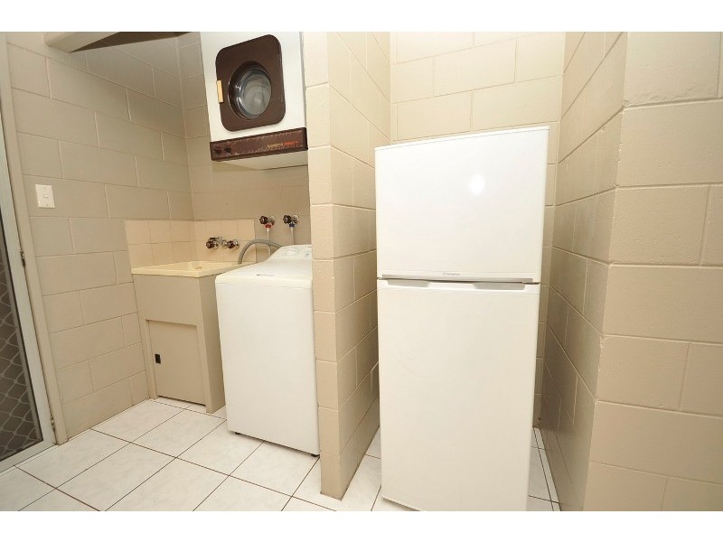 10 Mulligan Street, Manoora QLD 4870