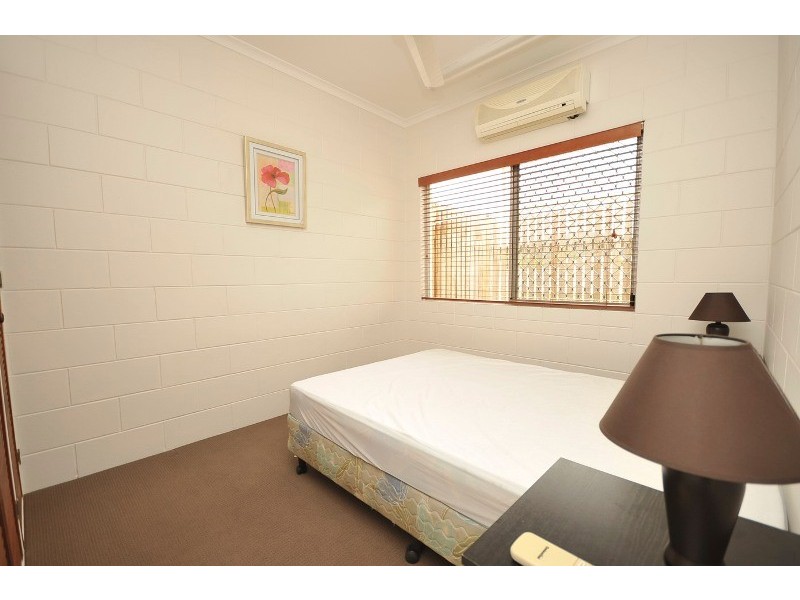 10 Mulligan Street, Manoora QLD 4870