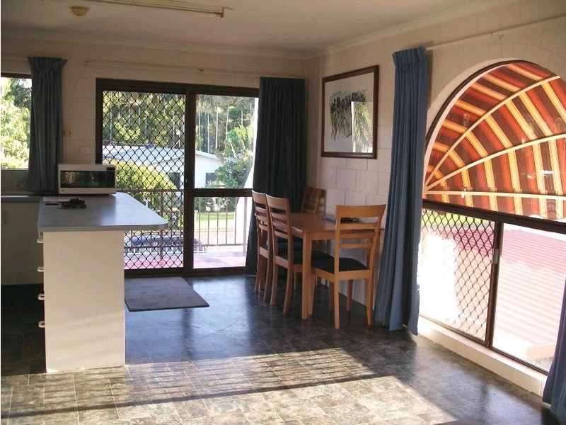 13 Armbrust Street, Manoora QLD 4870