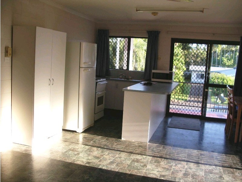 13 Armbrust Street, Manoora QLD 4870