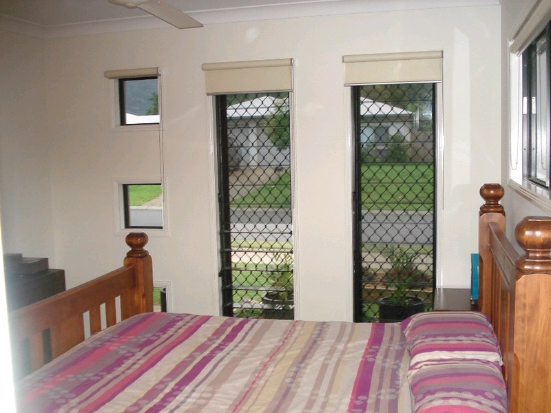 38 Timberlea Drive East, Bentley Park QLD 4869