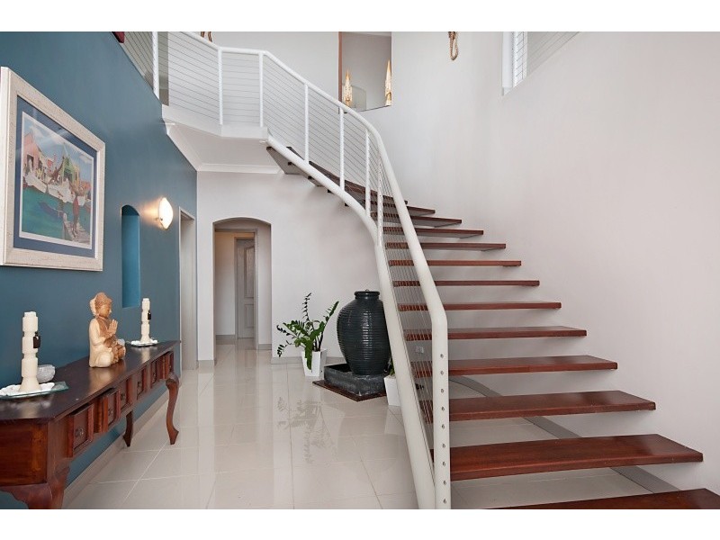 33 Gouldian Street, Bayview Heights QLD 4868