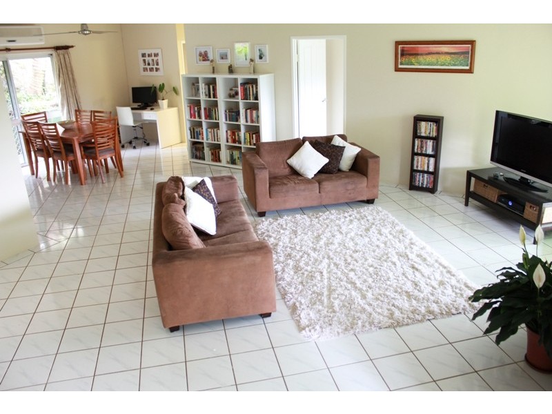 12 snowwood close, Mount Sheridan QLD 4868