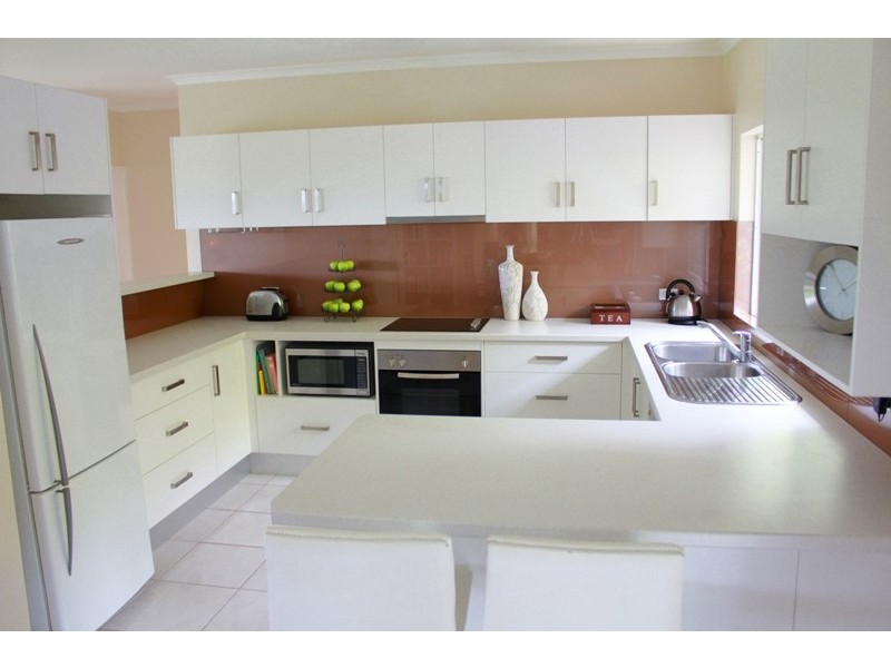 12 snowwood close, Mount Sheridan QLD 4868