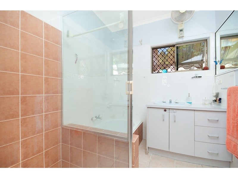 42 Gavin Street, Smithfield QLD 4878