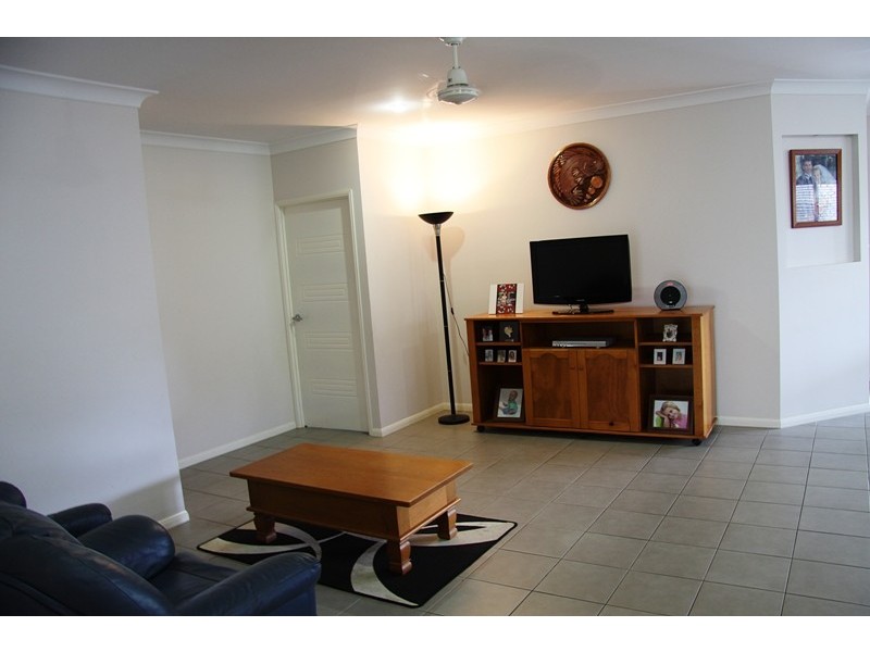 6 Capricorn Street, Bentley Park QLD 4869