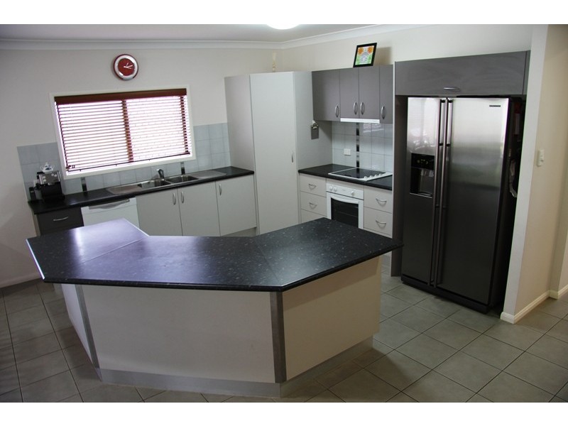 6 Capricorn Street, Bentley Park QLD 4869