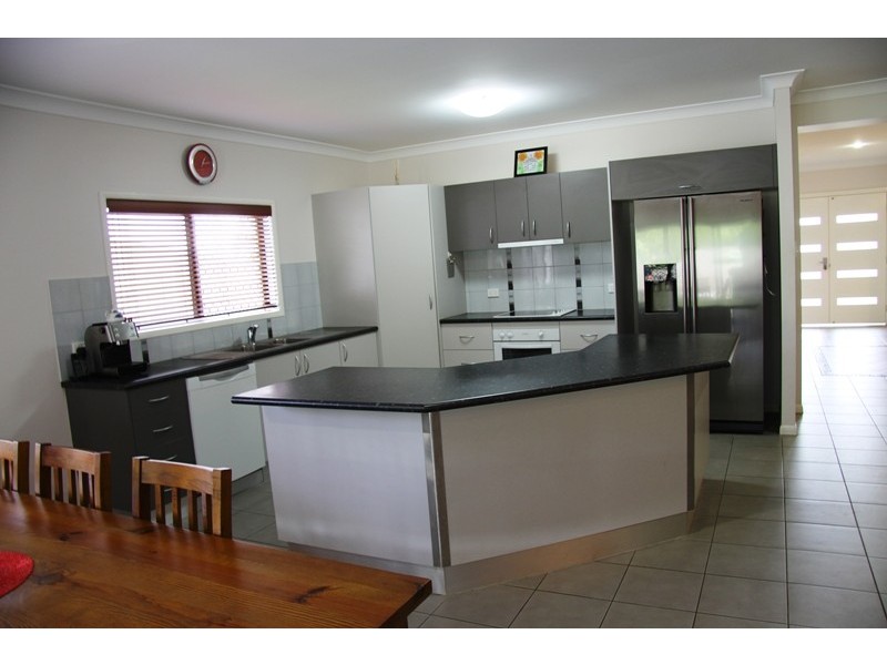 6 Capricorn Street, Bentley Park QLD 4869