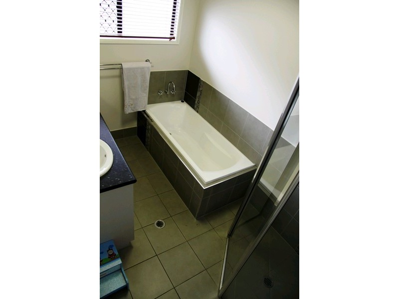 6 Capricorn Street, Bentley Park QLD 4869