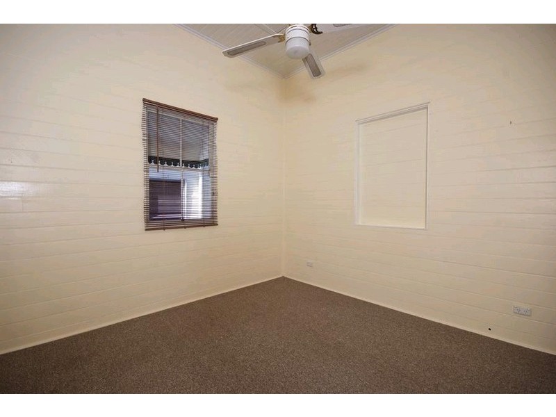 5 Beryl Street, Cairns North QLD 4870