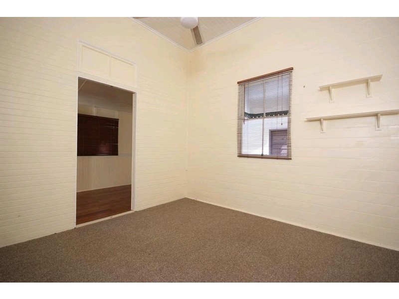 5 Beryl Street, Cairns North QLD 4870