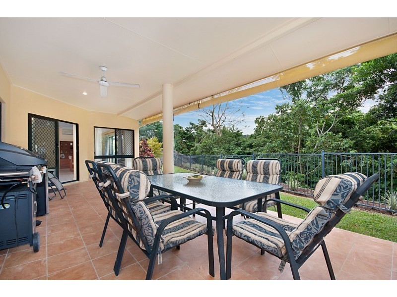 8 Chapel Close, Brinsmead QLD 4870