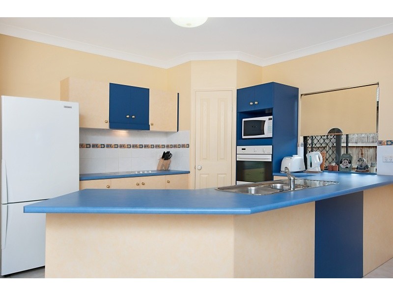 8 Chapel Close, Brinsmead QLD 4870