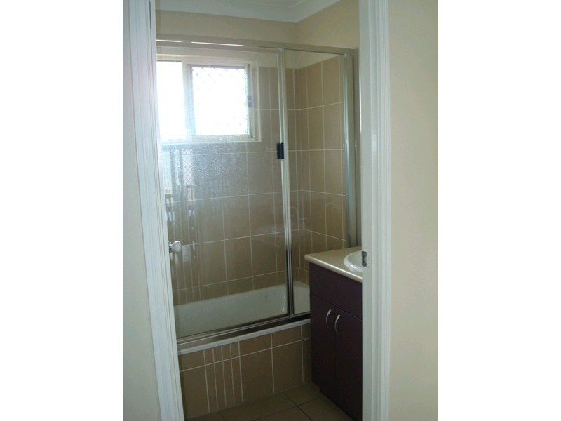 50 Cliffdale Street, Bentley Park QLD 4869