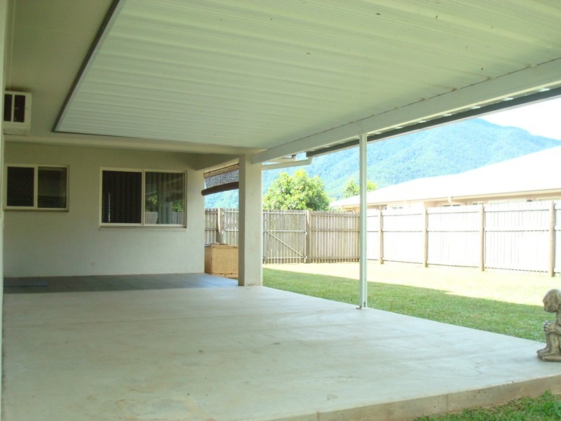 50 Cliffdale Street, Bentley Park QLD 4869