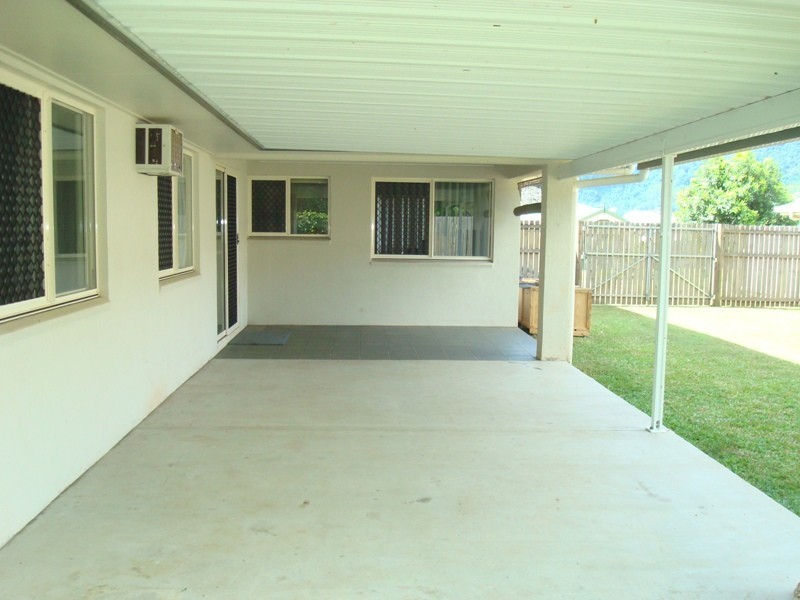 50 Cliffdale Street, Bentley Park QLD 4869