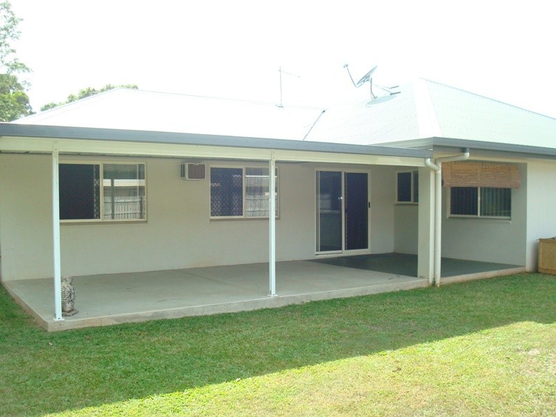 50 Cliffdale Street, Bentley Park QLD 4869