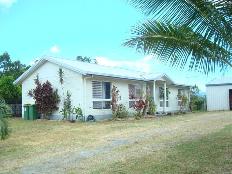 16 Shaft Street, Edmonton QLD 4869