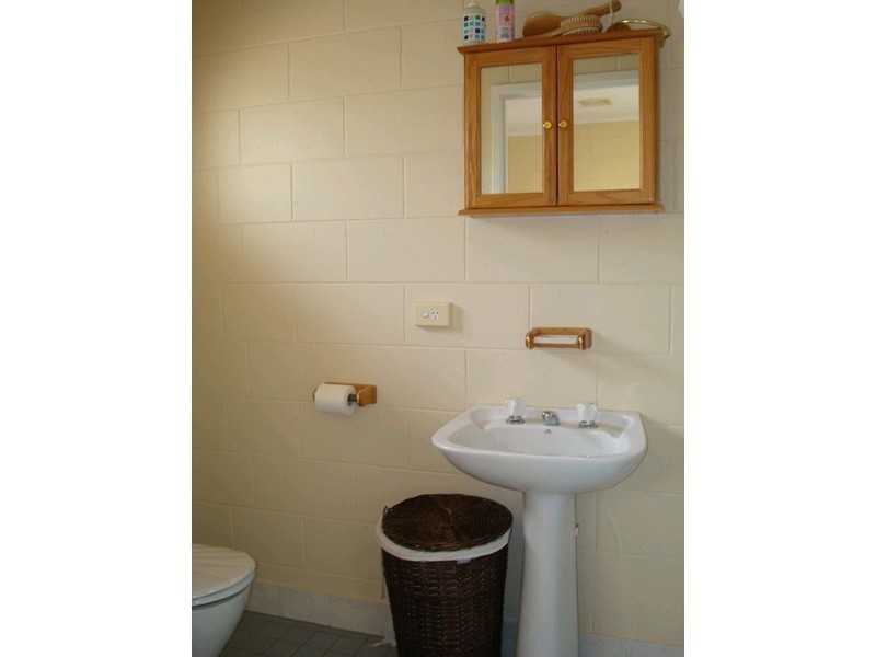 126 Robert Road, Bentley Park QLD 4869