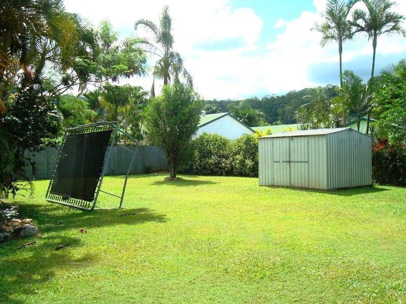 126 Robert Road, Bentley Park QLD 4869